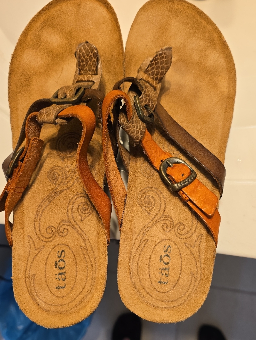 Taos Brown & Tan Leather Slide Sandals